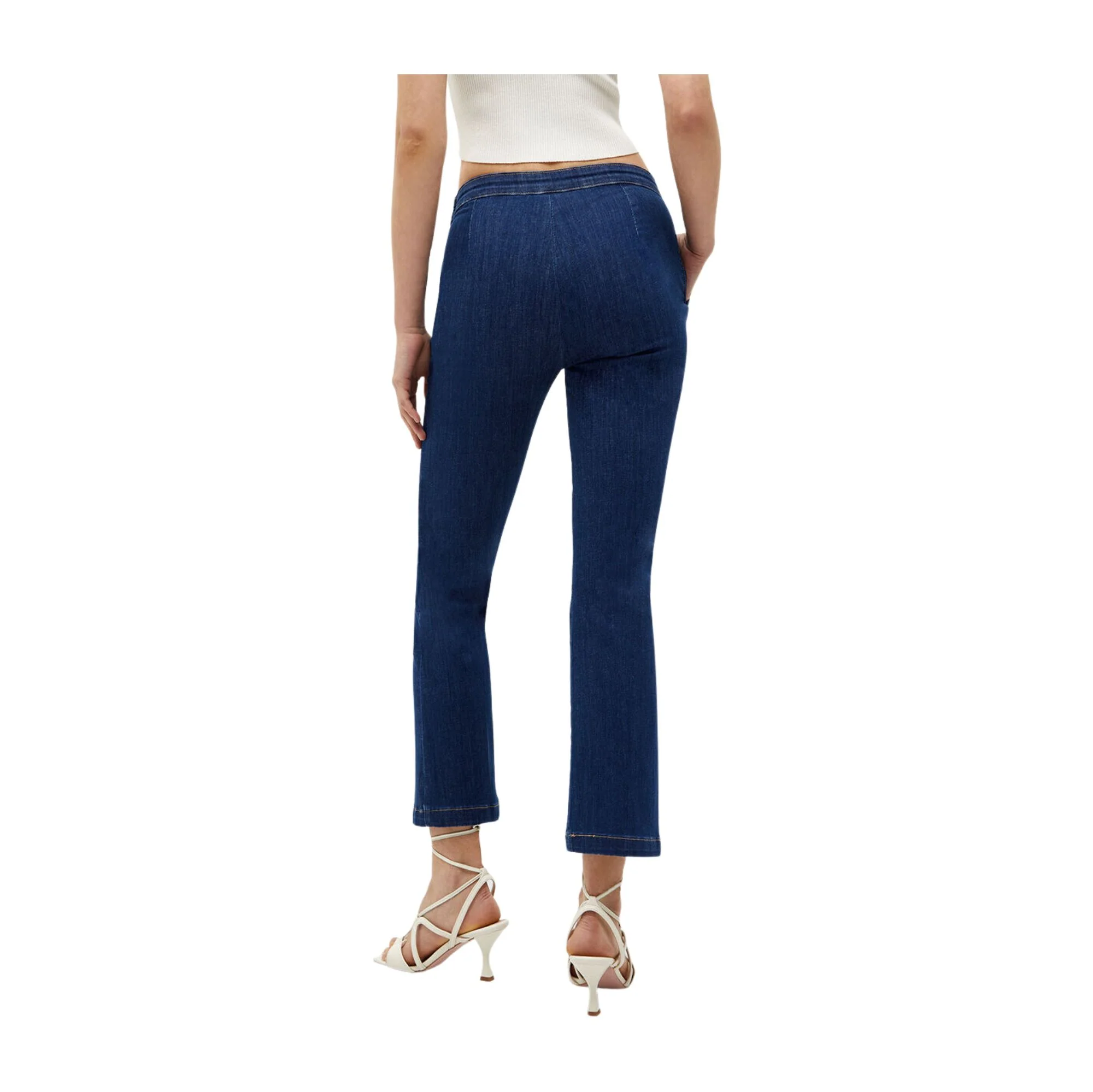 Jeans Donna con accessorio gioiello - Image 3
