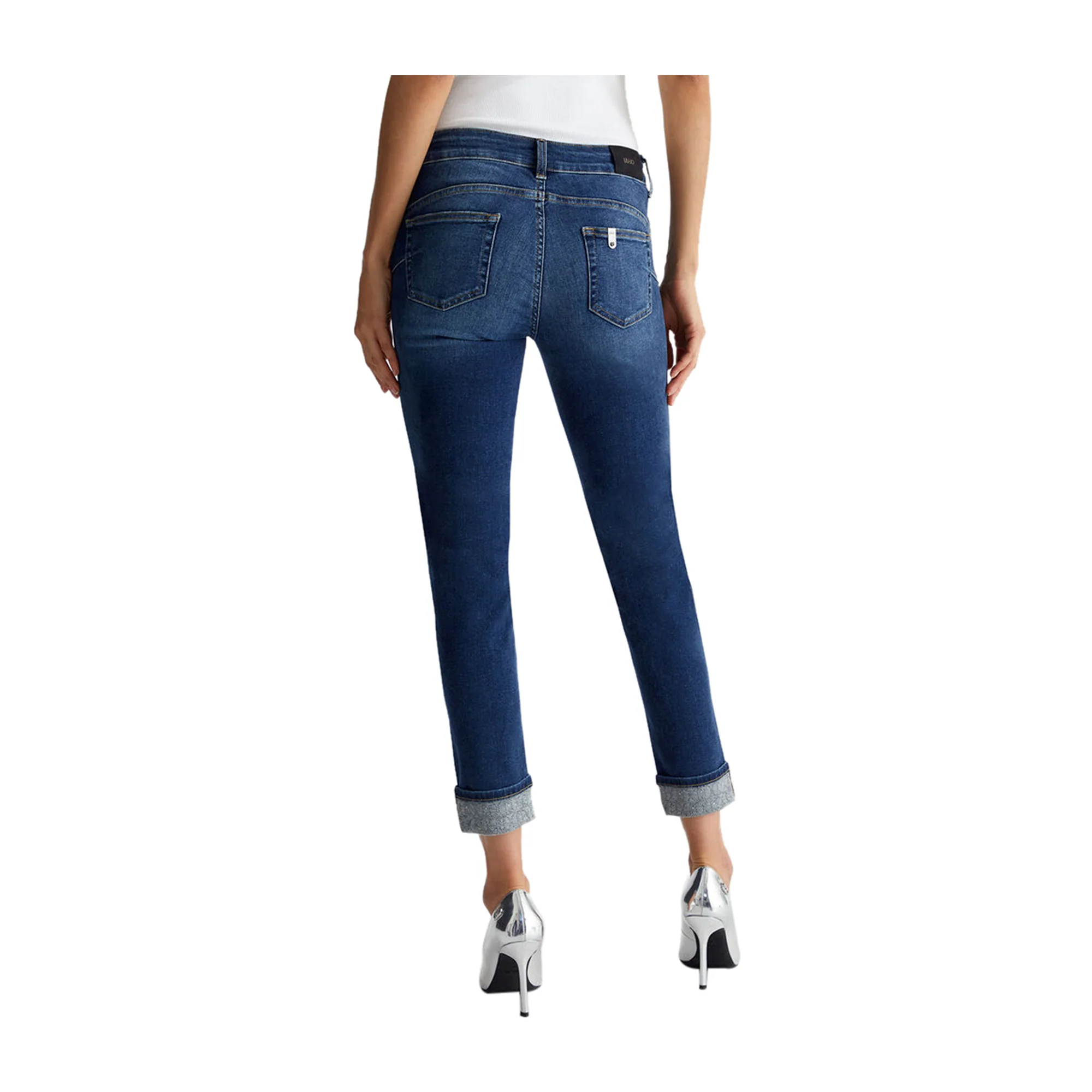 Jeans Donna con risvolto al fondo - Image 3