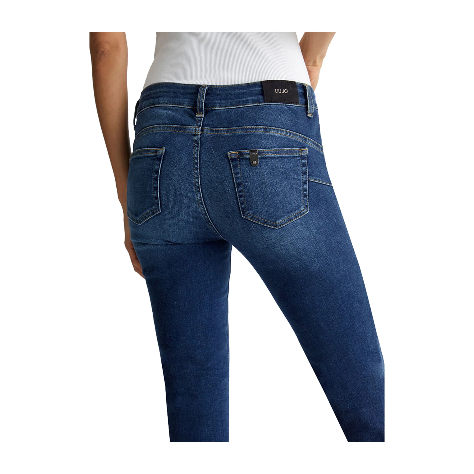 Jeans Donna con risvolto al fondo - Image 5