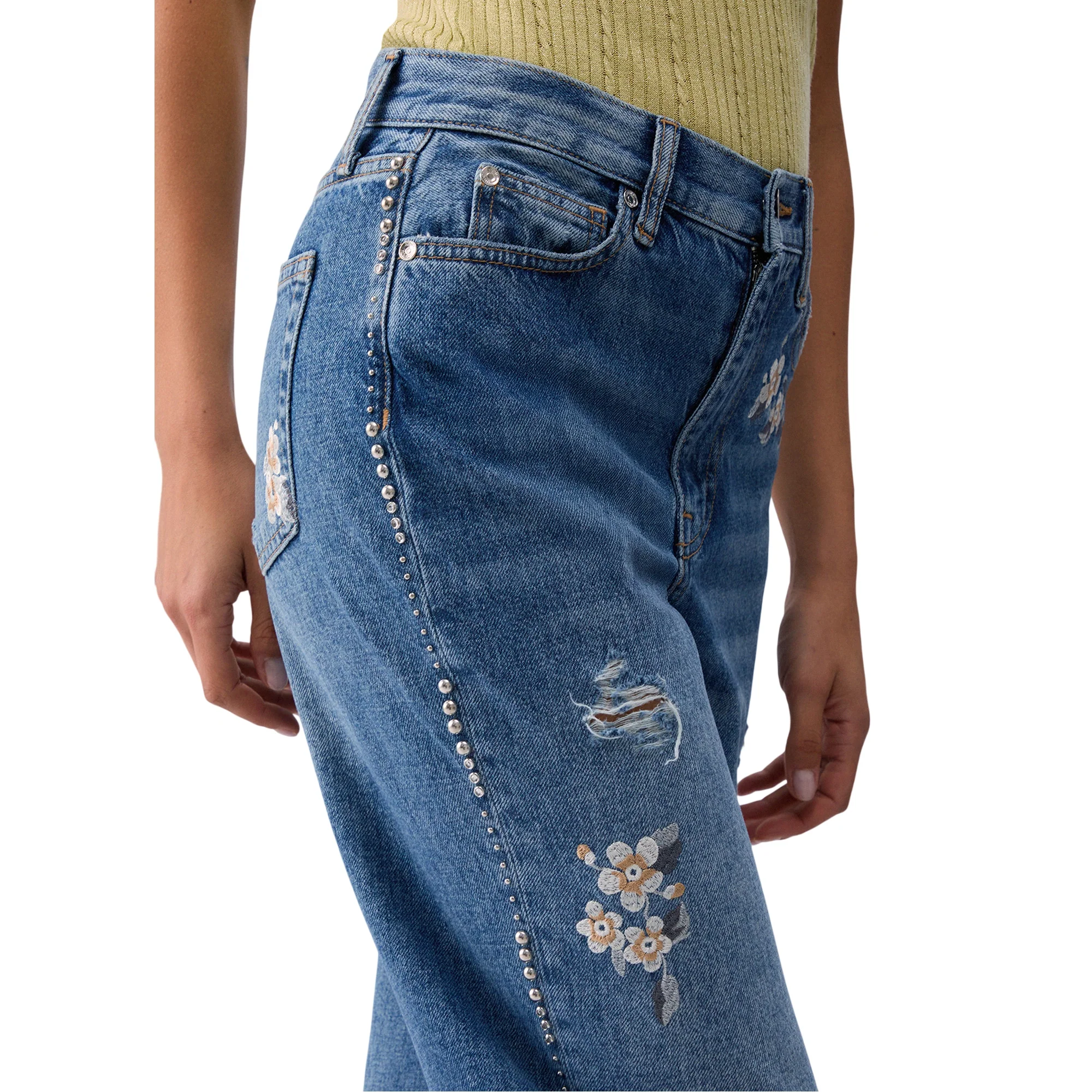 Jeans Donna con ricami floreali - Image 4