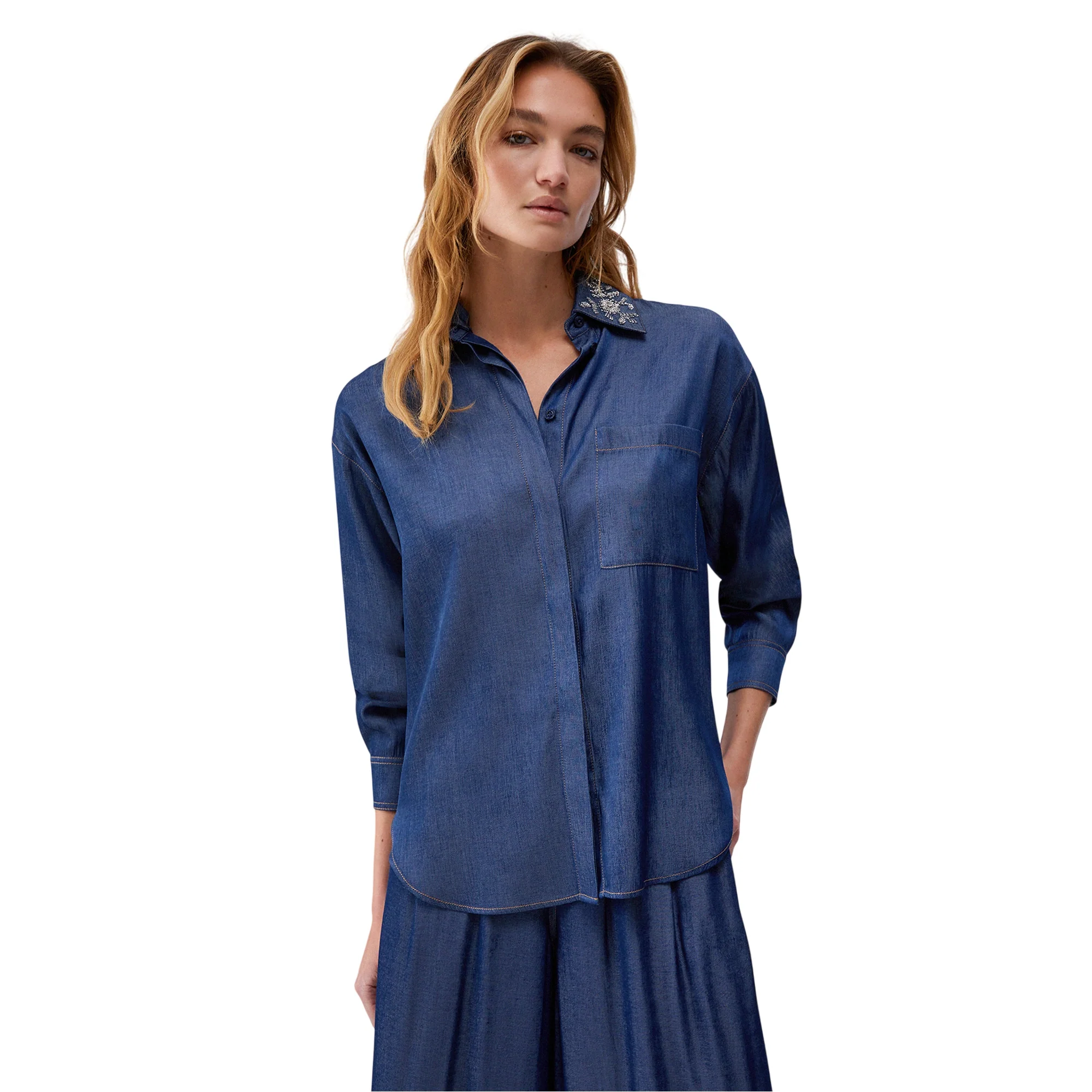 Camicia con colletto di gioielli removibile in denim - Image 2