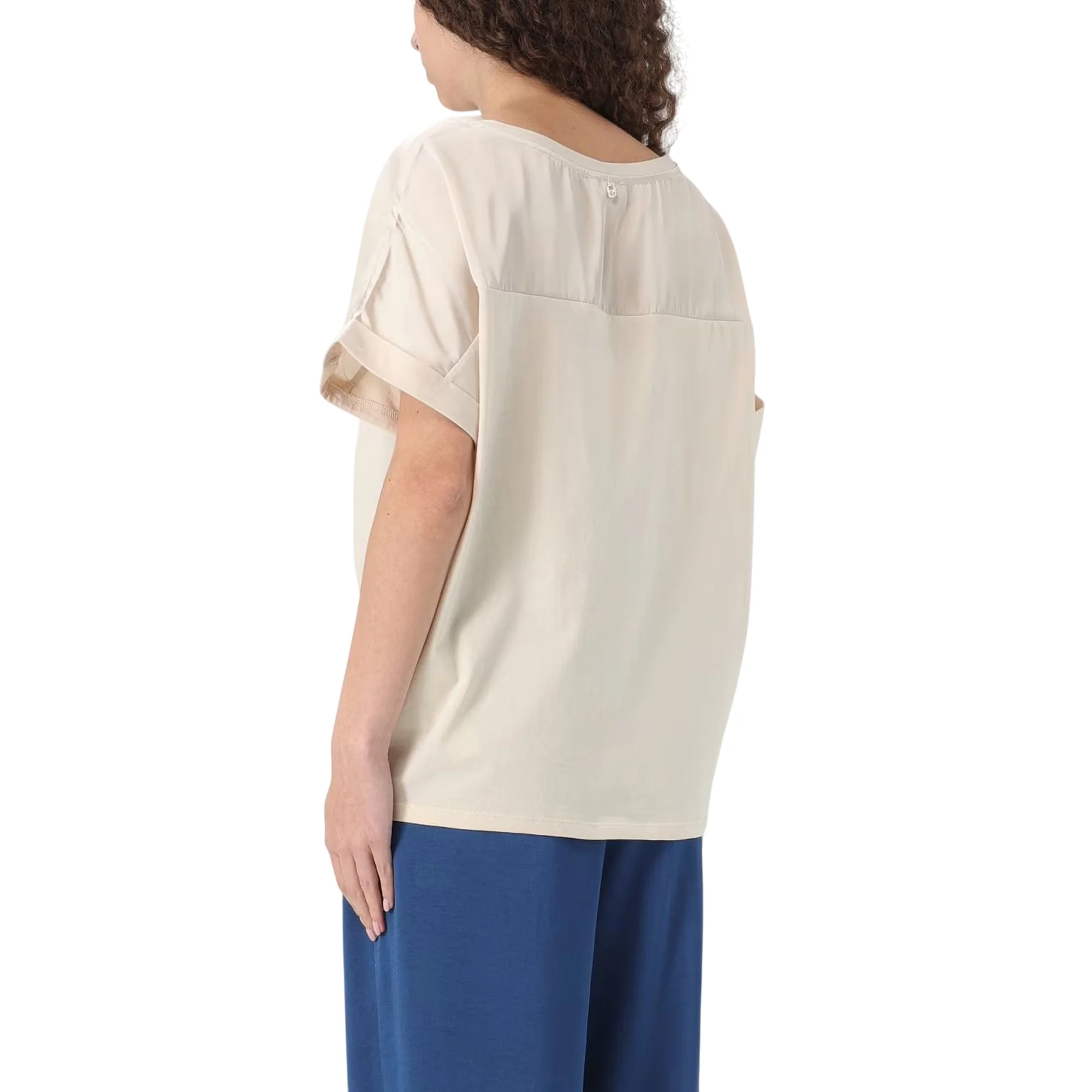 T-shirt Donna Beige con Orlo Dritto - Image 2