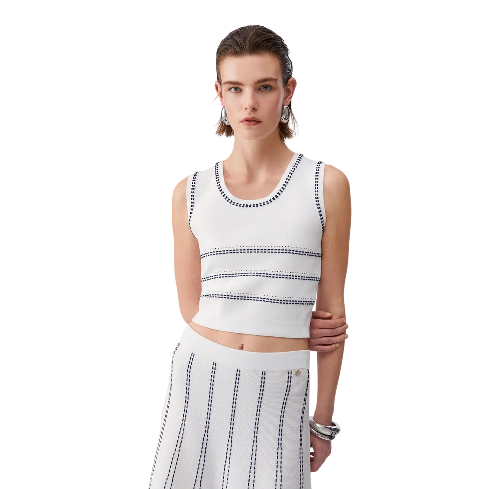 Top bianco in maglia con cuciture blu a contrasto - Image 2