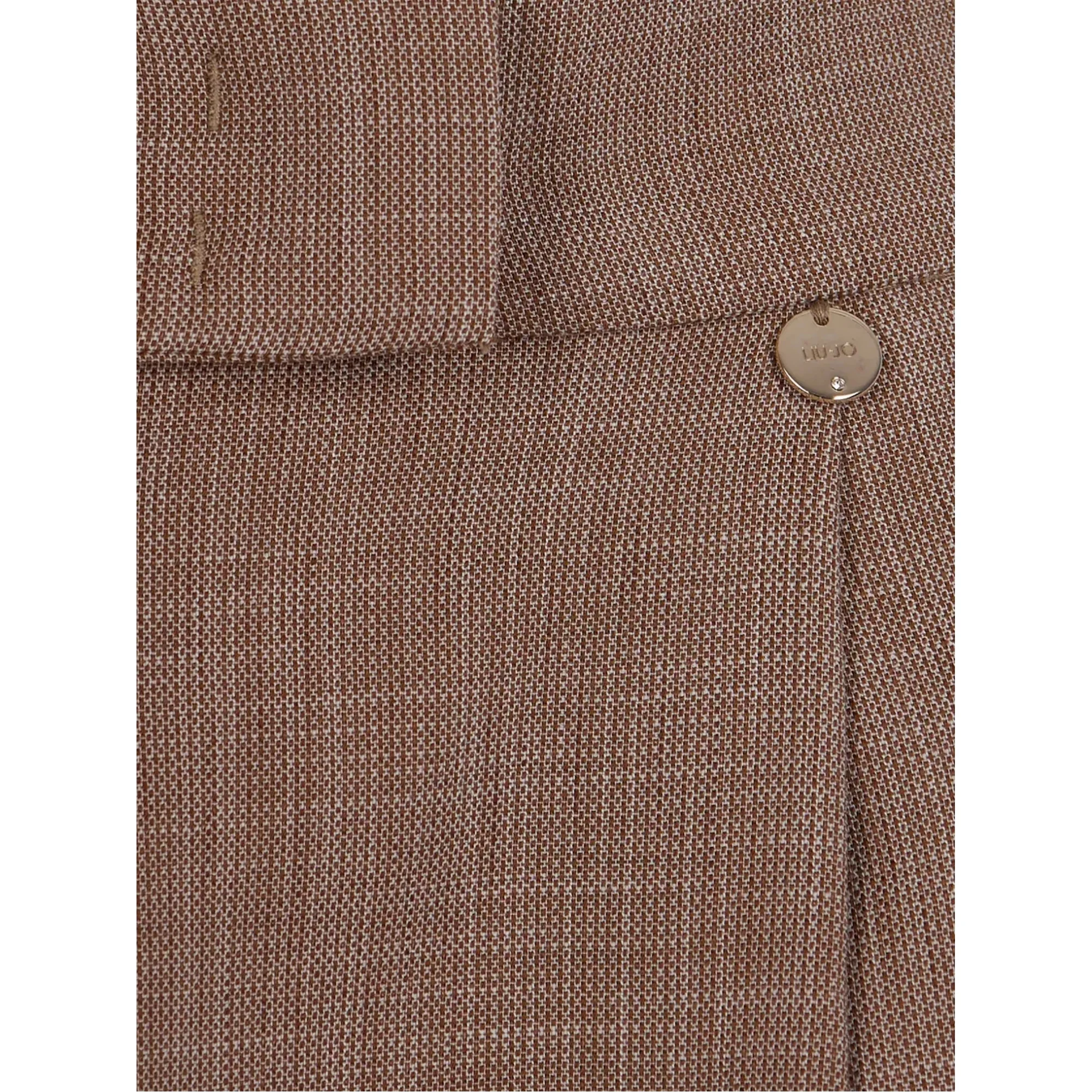 Pantaloni lunghi marroni con pieghe frontali - Image 3