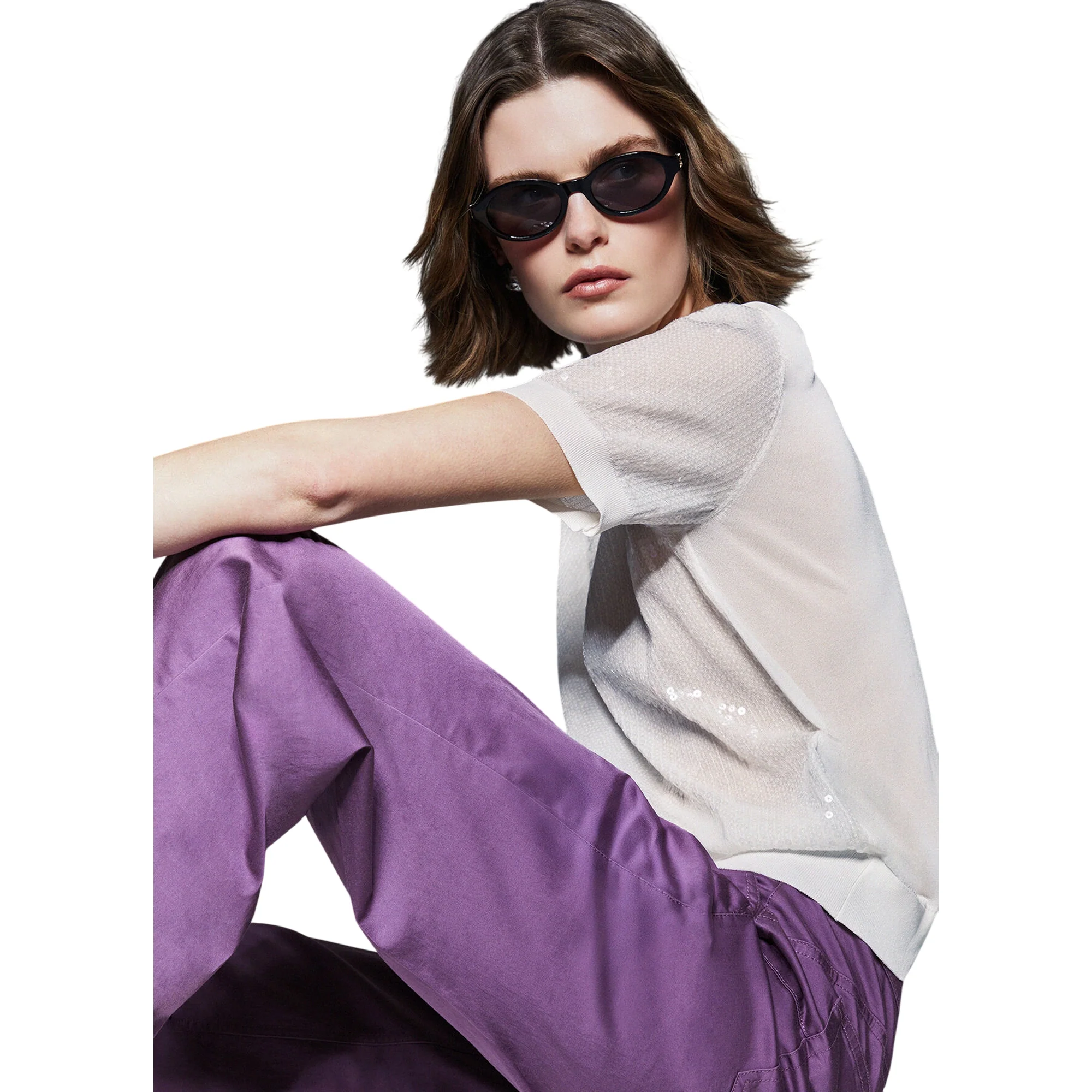 T-shirt bianca con paillettes ricamate - Image 4