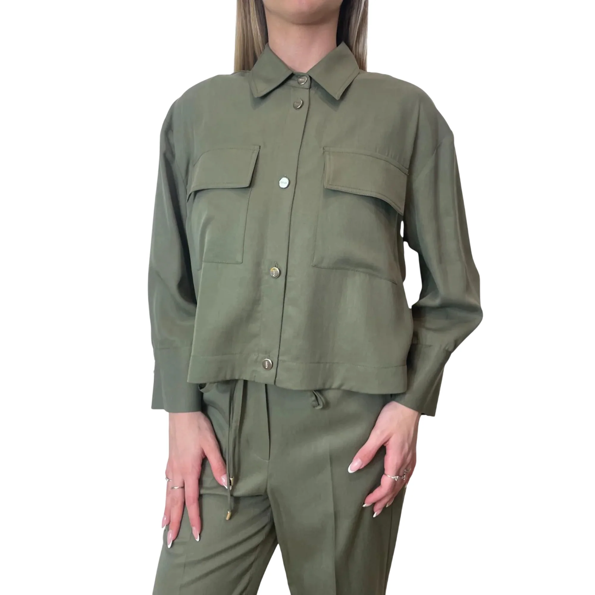 Camicia verde oliva con tasche sul petto - Image 6